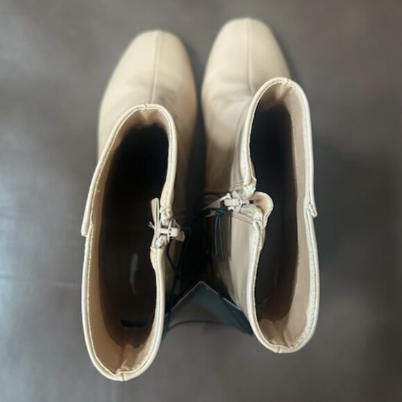 NWT Nude Block Heel Faux Leather Ankle Booties - Picture 12 of 13